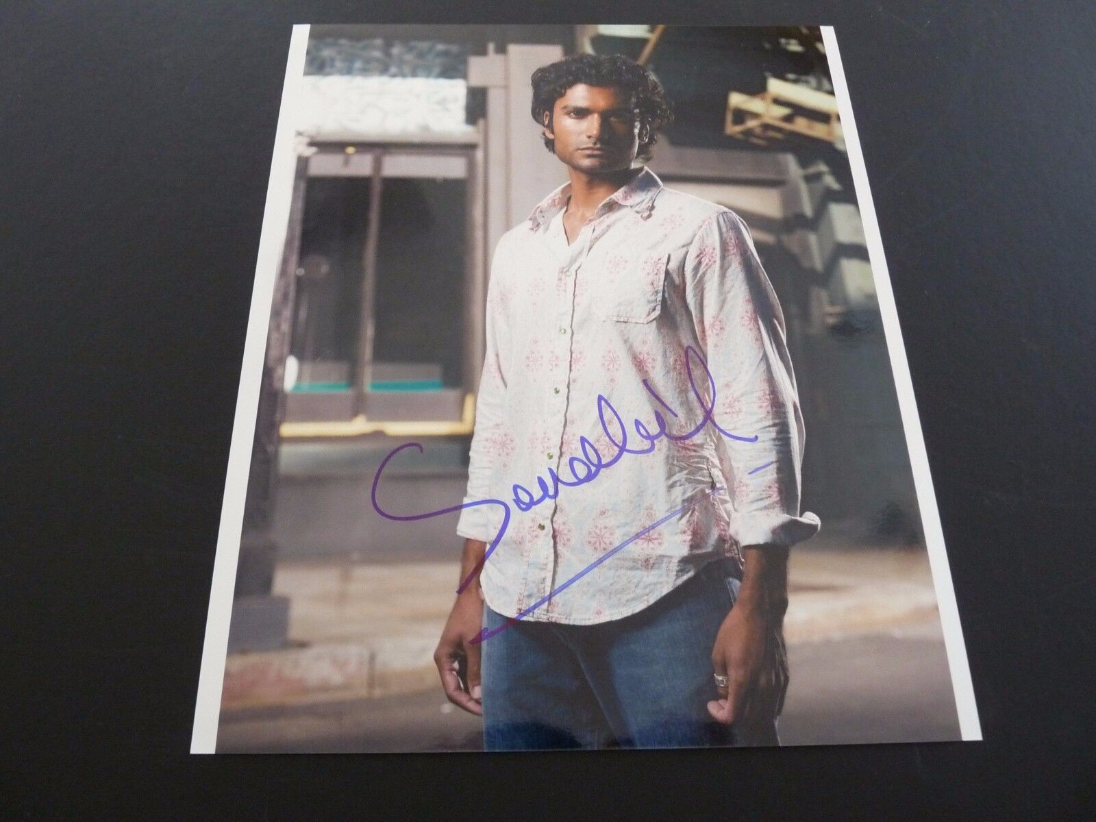 Sendhil Ramamurthy Autographed Heroes Signed 8x10 Photo Poster painting PSA or Beckett Guarantee