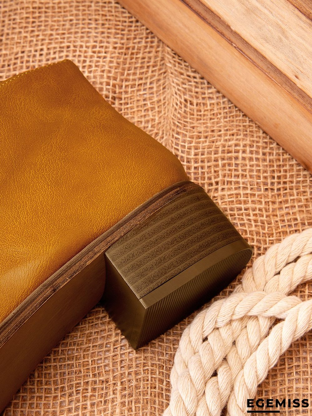 Retro Distressed Polished Color Zipper Thick Heel Pointed Ankle Boots | EGEMISS