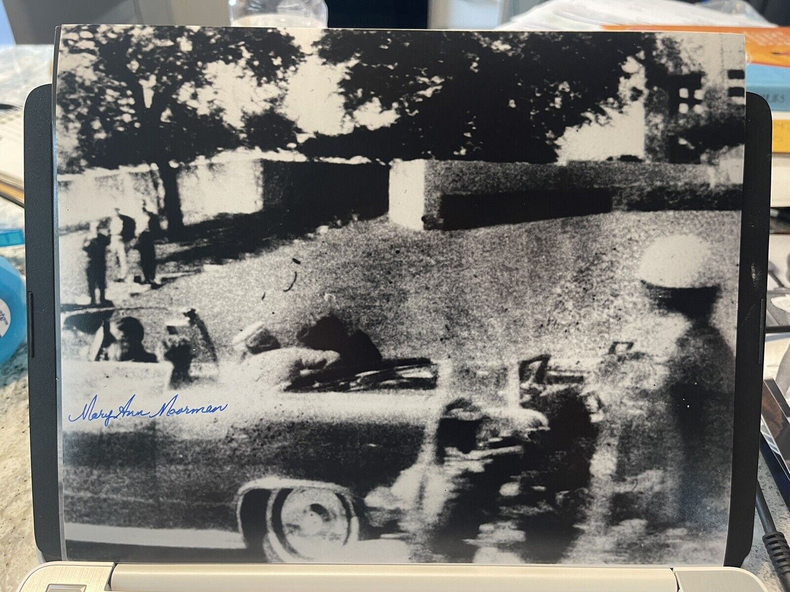 MARY ANN MOORMAN JFK ASSASSINATION WITNESS SIGNED 8x10 Photo Poster painting F BECKETT COA BAS E