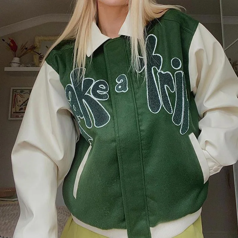 Peneran Back to School Autumn Jacket Women Grass Green Contrast Sleeve Bomber Jacket With Letter Applique Baseball Jacket