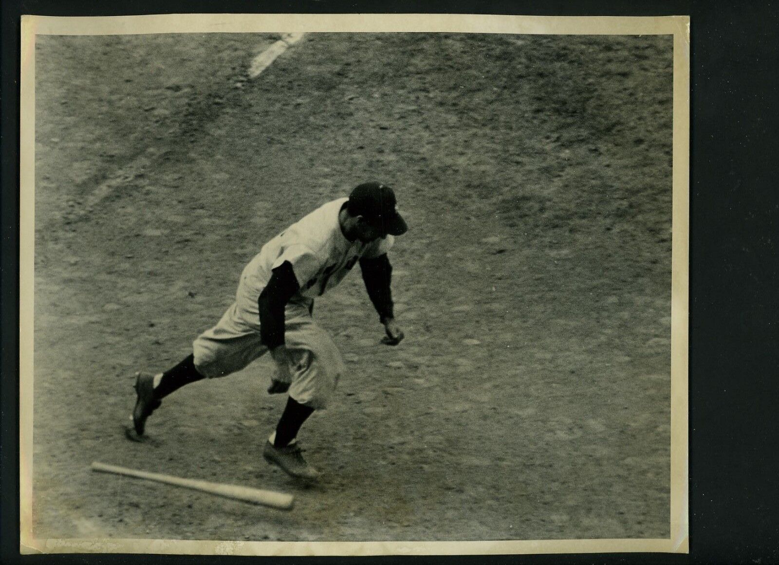 Phil Rizzuto running out batters box 1952 Pres Photo Poster painting from Rizzuto estate Yankees