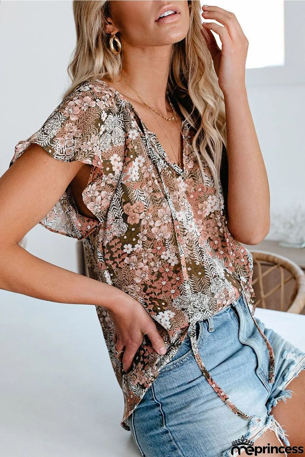 V-neck Short Sleeve Fashion Print Fantasy Fluttering Blouse