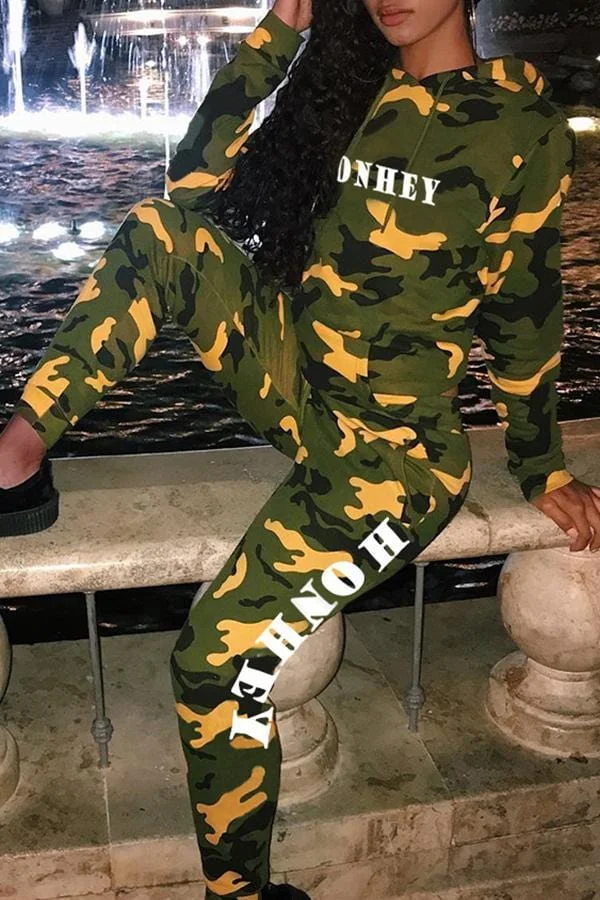 Casual Hooded Camouflage Print Set