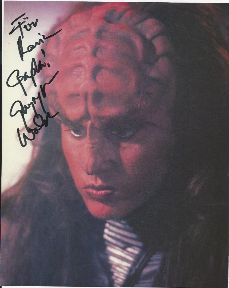 Gwynyth Walsh - Star Trek TNG signed Photo Poster painting