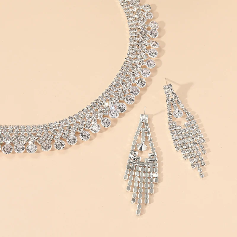 Fashion Rhinestone Necklace Earrings Set