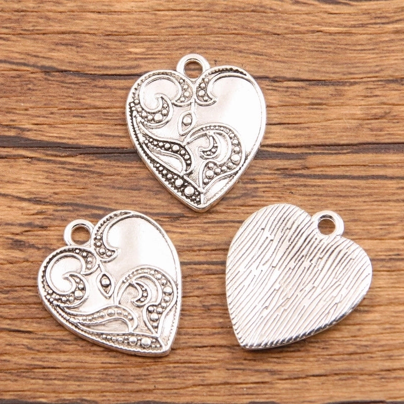 1 Piece Alloy Heart Shape Skull Pendant Jewelry Accessories