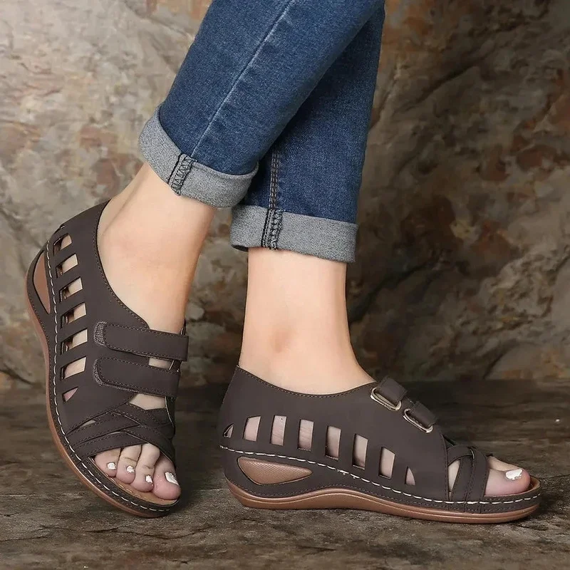 Qengg New Women Casual Sandals Fashion Solid Color Roman Sandals Outdoor Simple Open Toe Flat Beach Shoes Sandalia Ortopedica Feminina