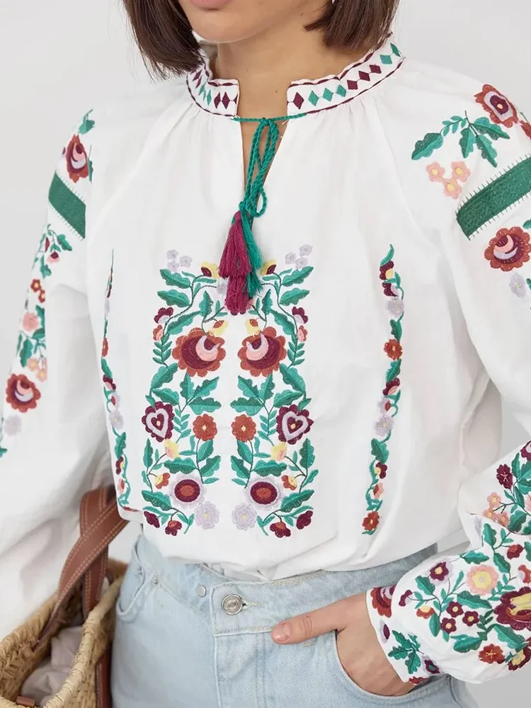 Lunivibe Green And White Ukrainian Vyshyvanka Embroidered Women's Linen Blouse