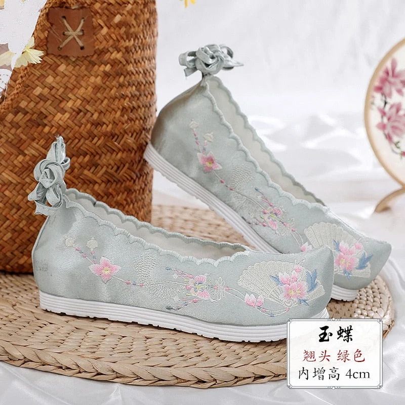 New Hanfu shoes, embroidered shoes, women's antiquity shoes, heightened Chinese elements, ancient bow shoes
