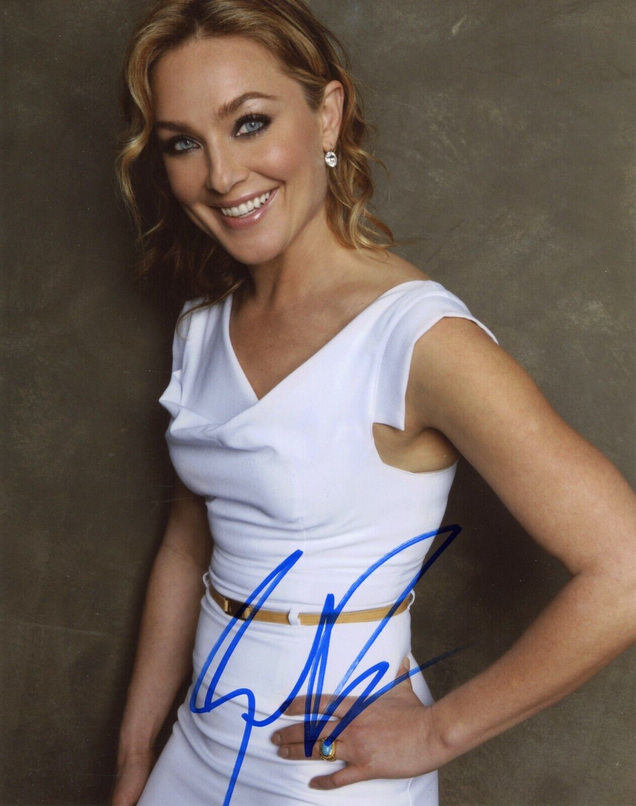 ~~ ELISABETH ROHM Authentic Hand-Signed SEXY LAW & ORDER