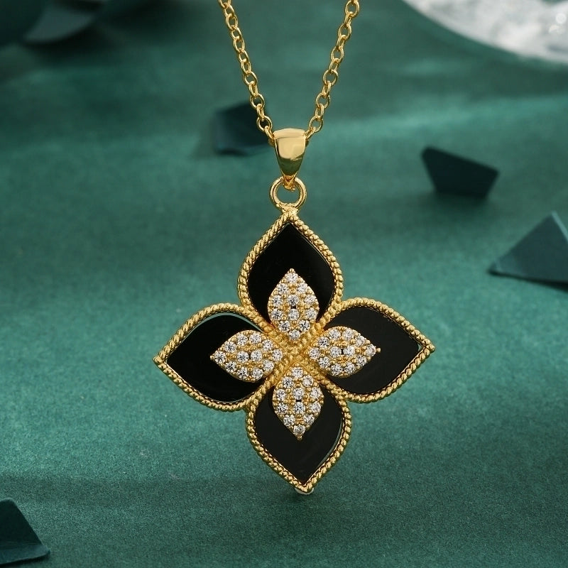 Elegant Four Leaf Clover Copper Zircon 18K Gold Plated White Gold Plated Pendant Necklace