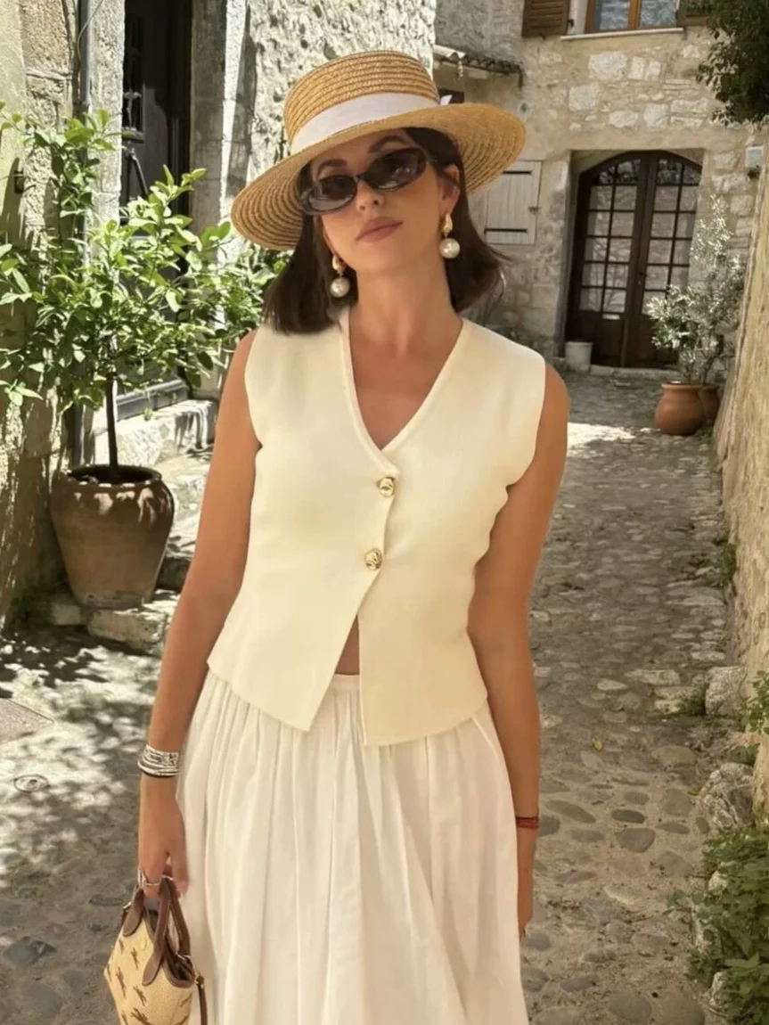 Nigikala Nigikala Summer Women's Solid Color Repair Gold Button Knitted Vest Blouse B62038