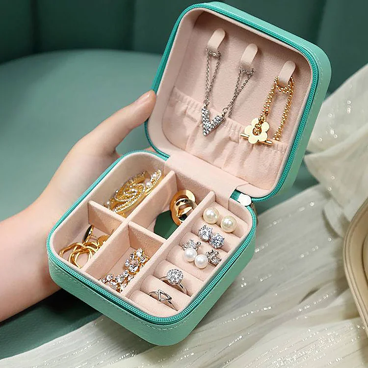 Plastic 28 Slots Clear Nail Tools Jewelry Storage Box Case Organizer Beads