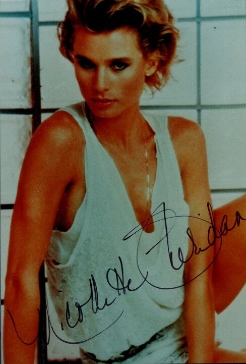 Sexy NICOLETTE SHERIDAN Signed Photo Poster painting