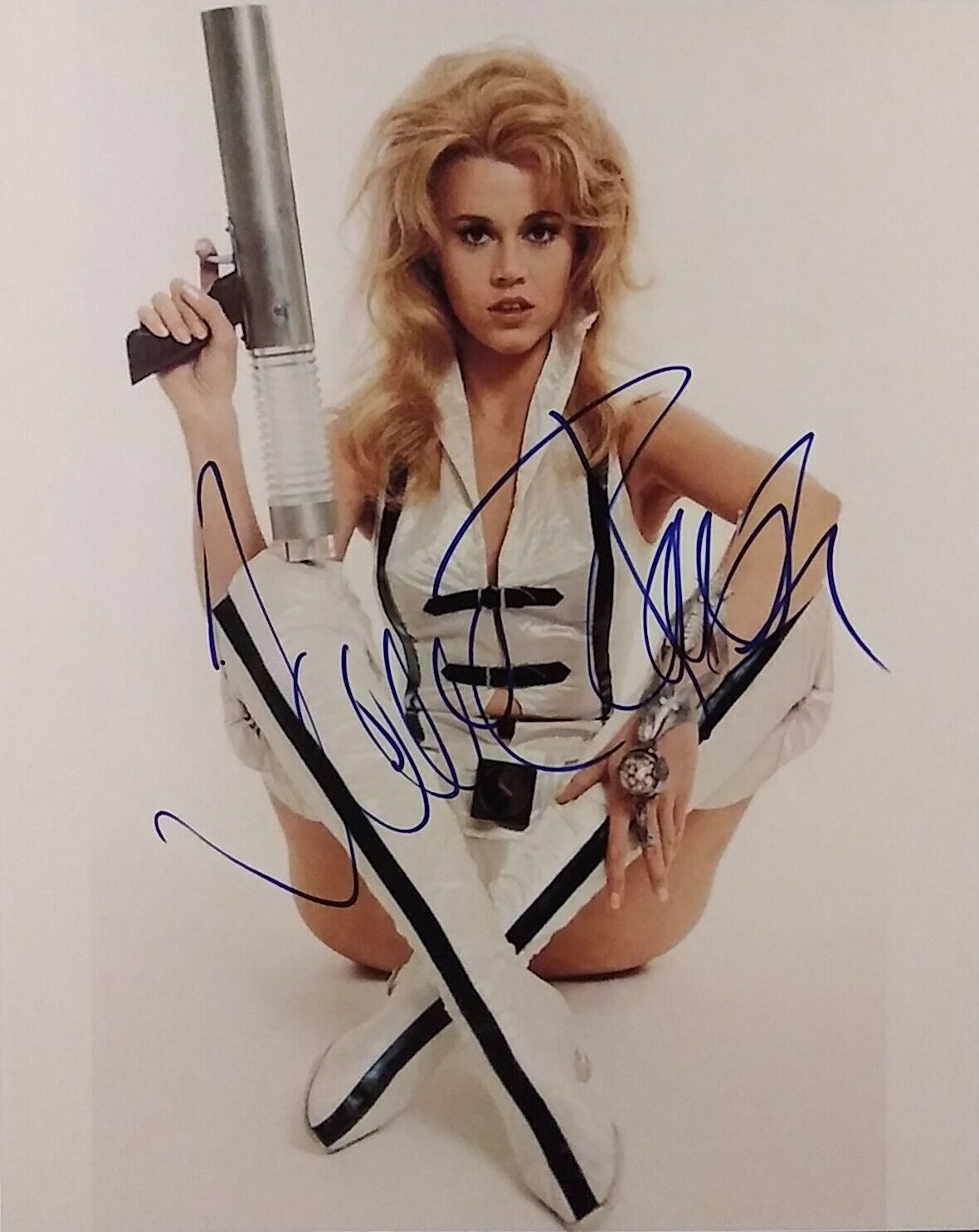 Jane Fonda signed 8 x 10