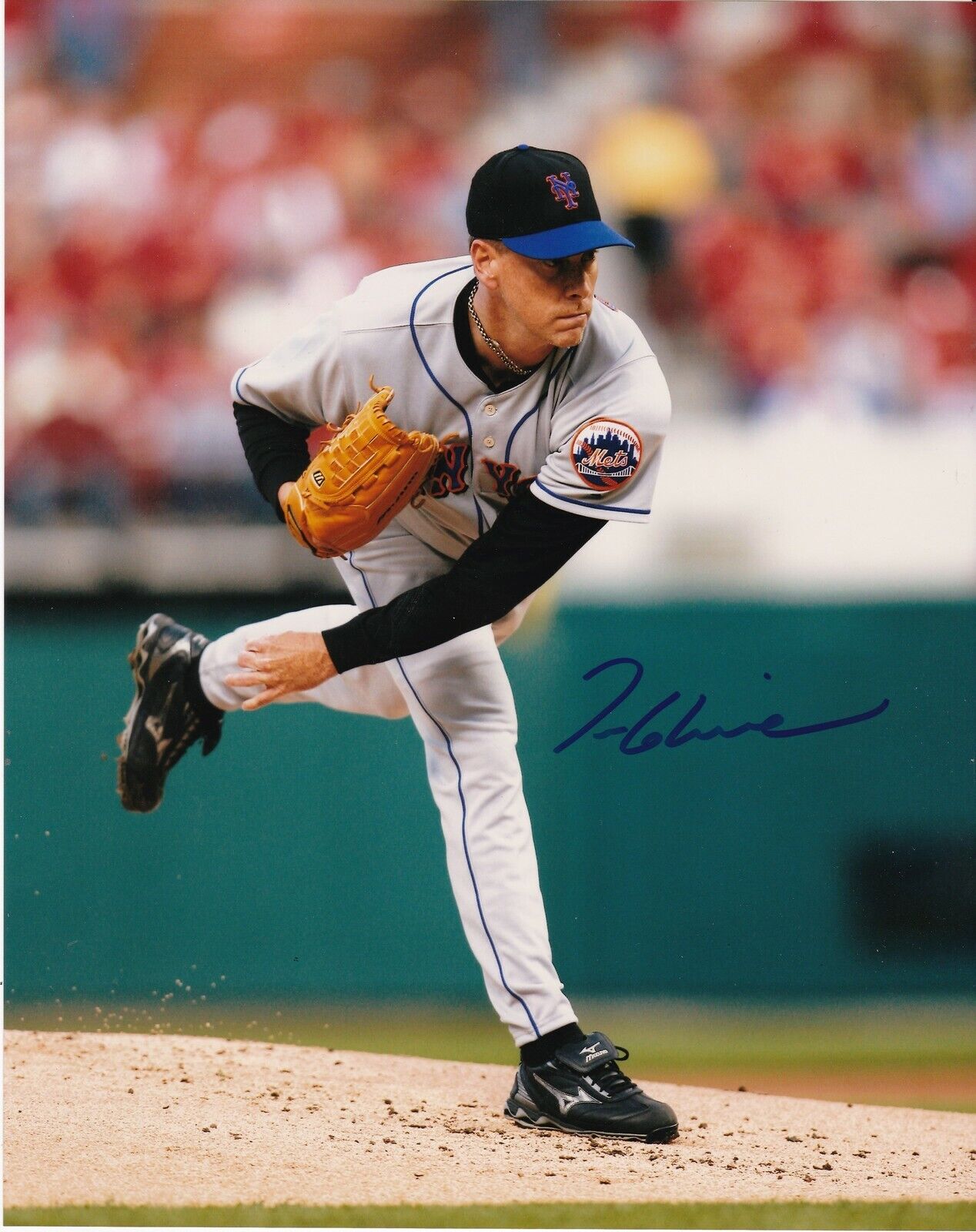 TOM GLAVINE NEW YORK METS ACTION SIGNED 8x10