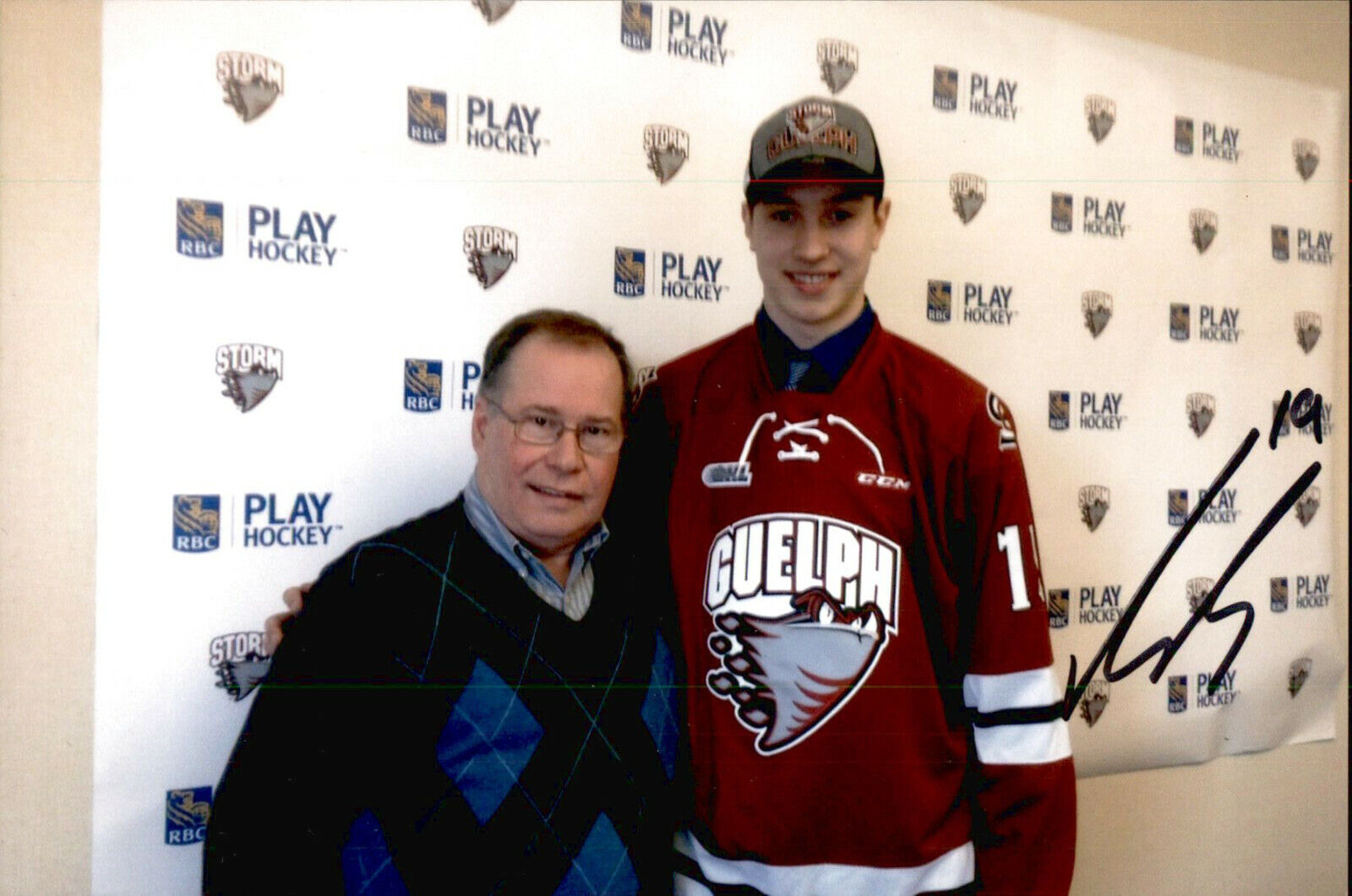 Isaac Ratcliffe SIGNED 4x6 Photo Poster painting GUELPH STORM / PHILADELPHIA FLYERS #2