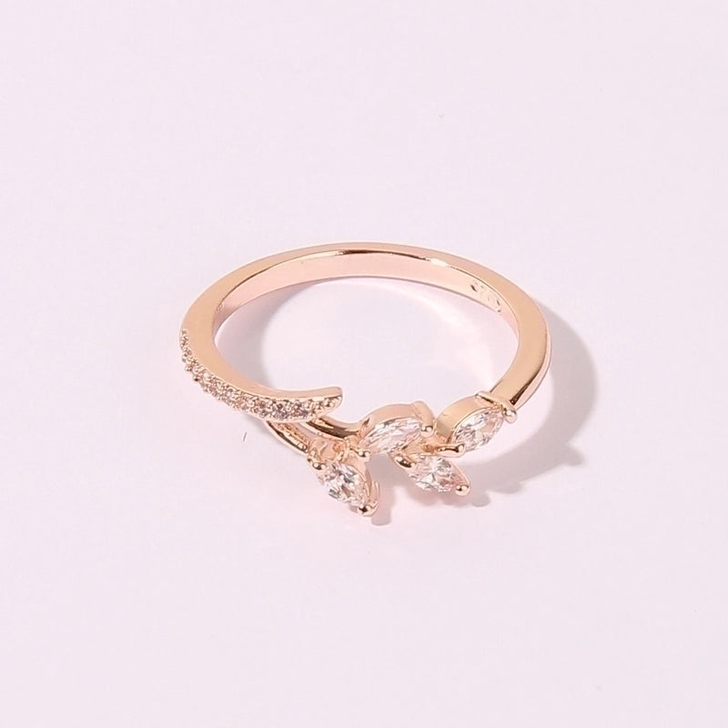 Elegant Shiny Leaves Copper Transparent Inlay Rose Gold Plated Zircon Rings
