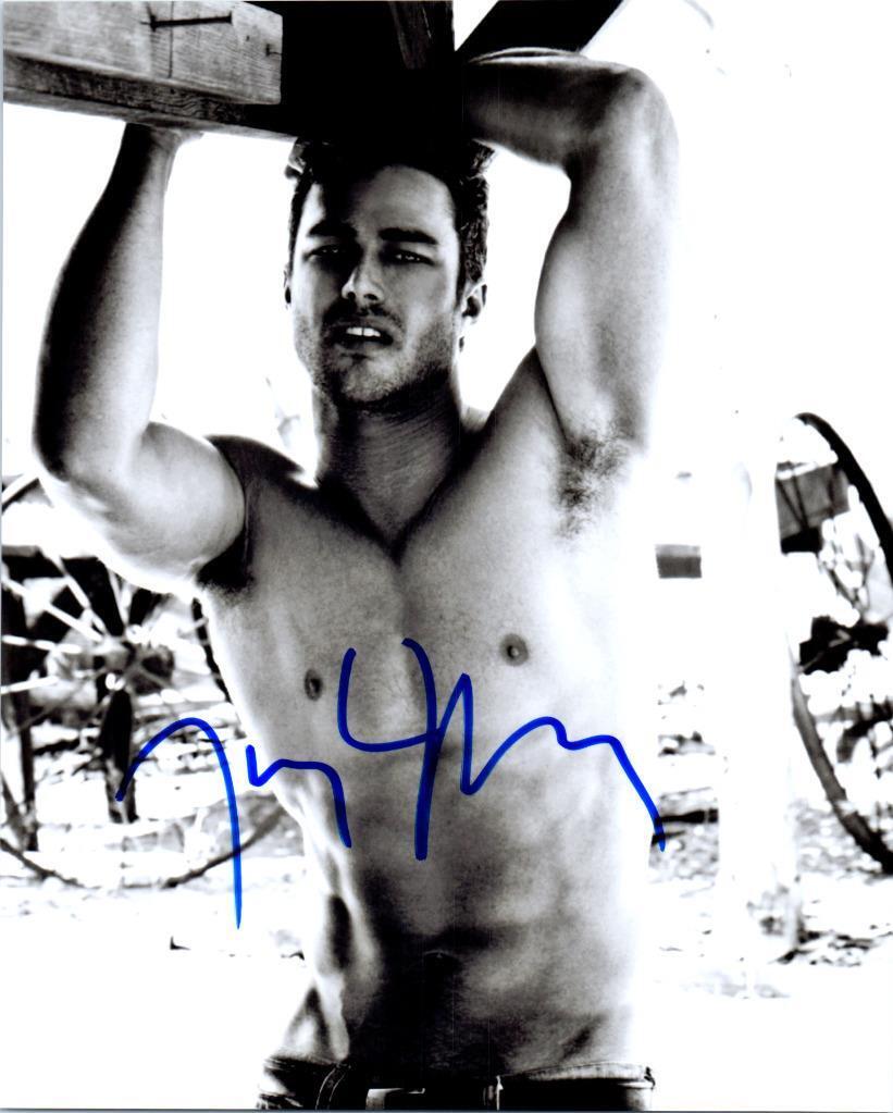 Taylor Kinney signed 8x10 autographed Photo Poster painting + COA