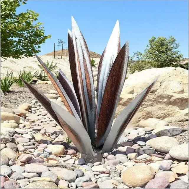 Anti-rust Metal Tequila Agave Plant - tree - Codlins