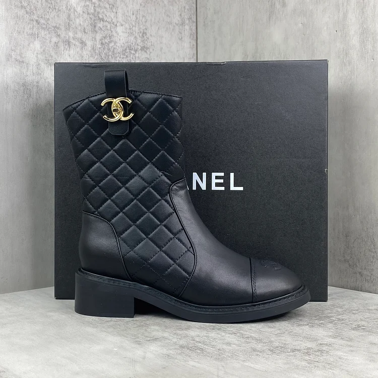 Finally, I own these Chanel quilted boots from 2025! Classic quilted pattern - women's style.