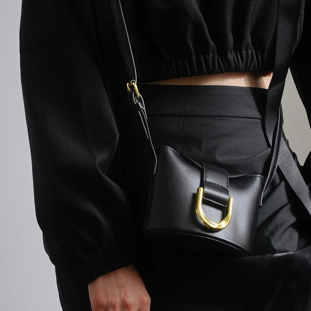 Danccia "S-Bucket" CROSSBODY BAG