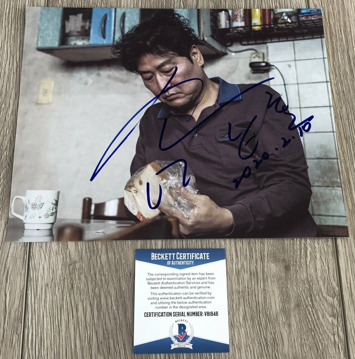 SONG KANG HO SIGNED AUTOGRAPH PARASITE 8x10 Photo Poster painting C w/PROOF & BECKETT BAS COA