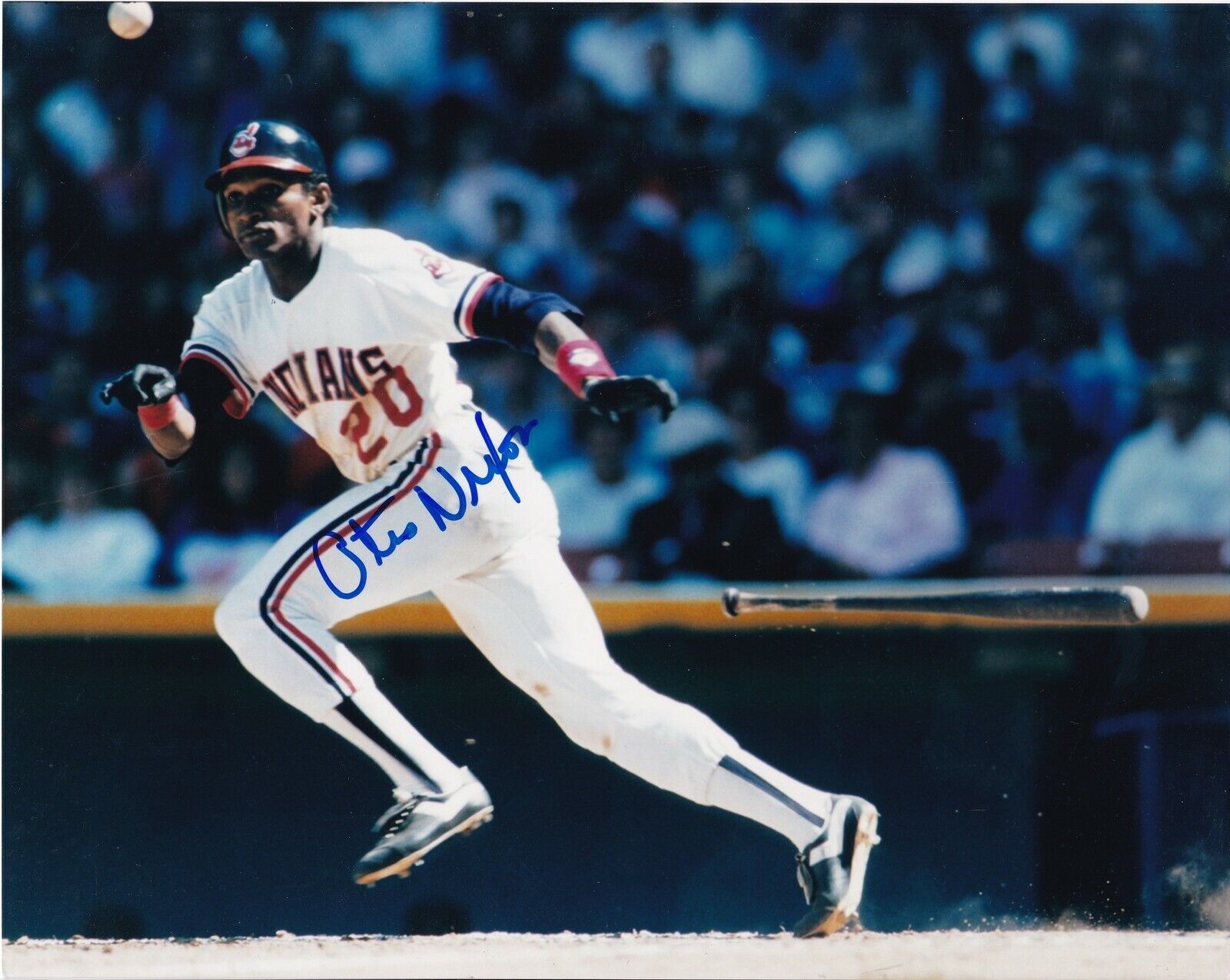 OTIS NIXON CLEVELAND INDIANS ACTION SIGNED 8x10