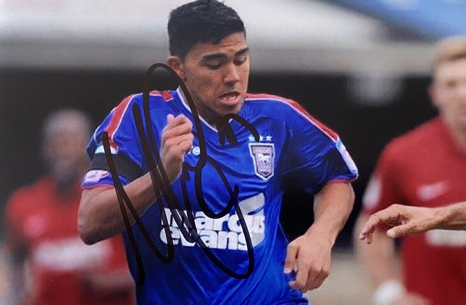 Massimo Luongo Genuine Hand Signed Ipswich Town 6X4 Photo Poster painting