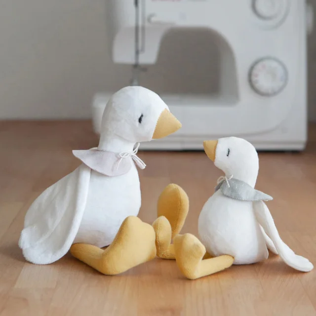Cute Swan Doll Template  - With Instructions