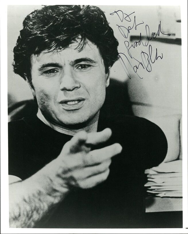 ROBERT BLAKE Signed Photo Poster painting - Baretta