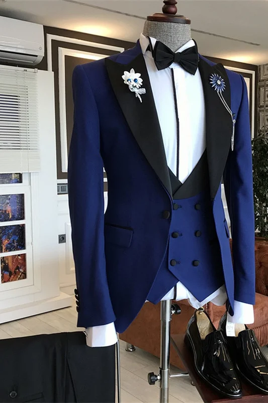 Stylish Dark Blue Best Wedding Suits Outfits With Peaked Lapel Party For Groom 2023