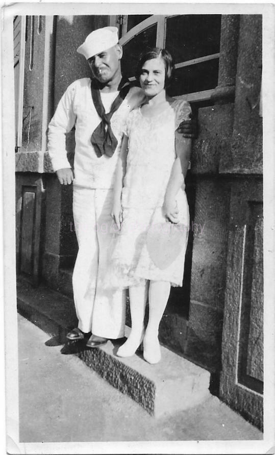 20TH CENTURY Sailor And Young Woman FOUND Photo Poster painting bw Original VINTAGE 012 18 L