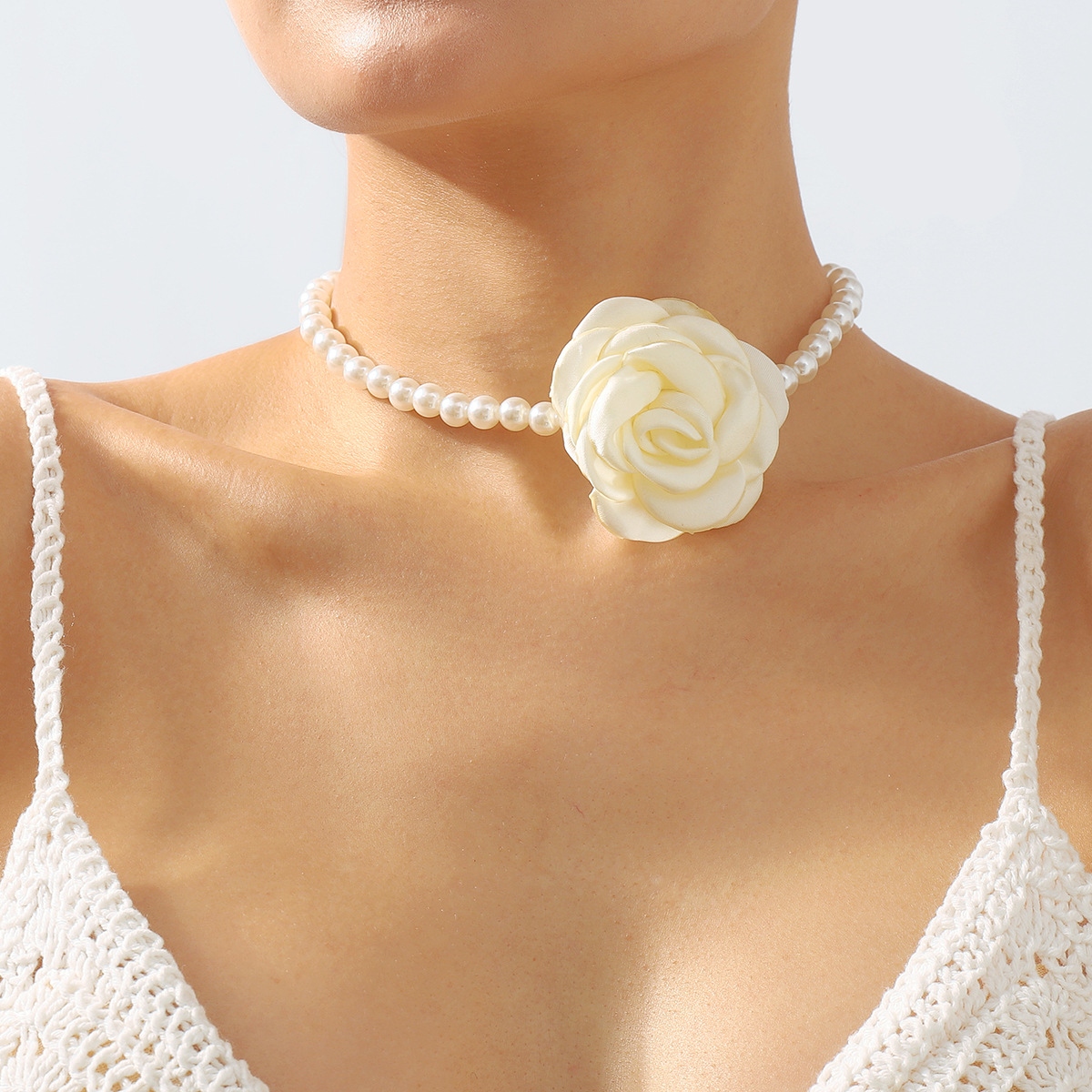 Women's Fashion Rose Pearl Necklace elevenforest