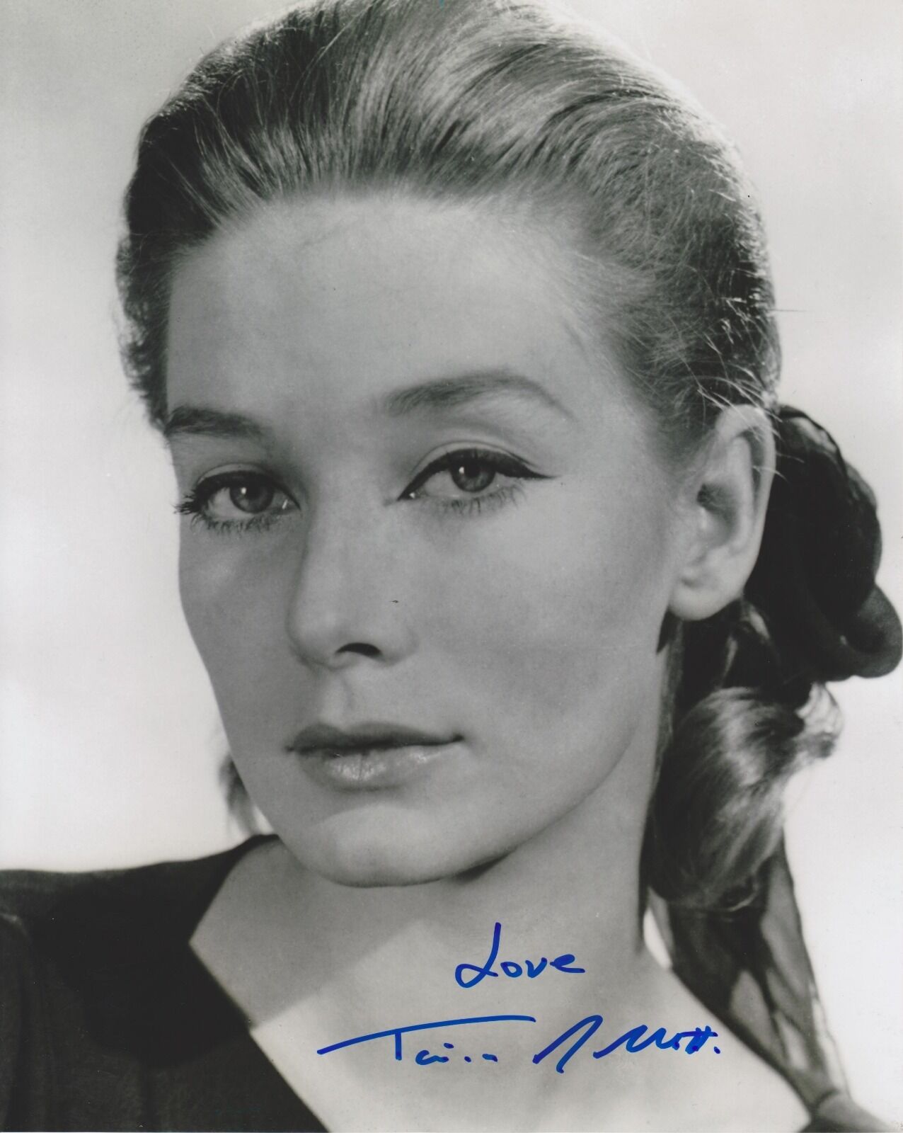 Tania Mallet Signed Photo Poster painting - James Bond Babe - Goldfinger - STUNNING!!!