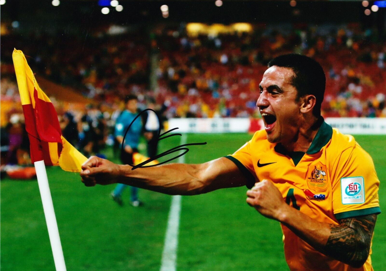 Tim CAHILL SIGNED 12X8 Photo Poster painting AUSTRALIA GENUINE SIGNATURE AFTAL COA (1942)