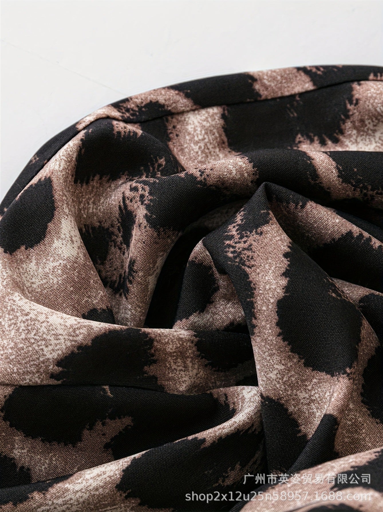 Women's Long Sleeve V-neck Leopard Printed Midi Dress