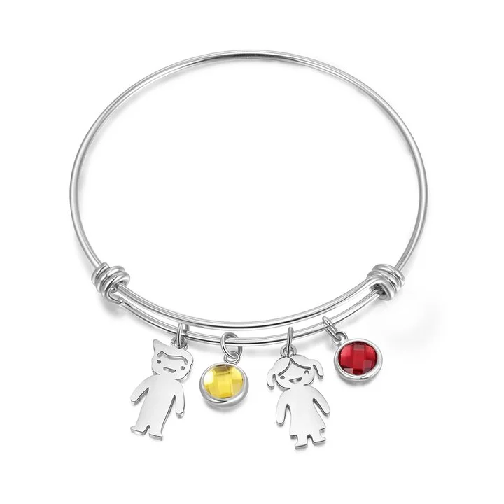 Pulsera tipo esclava ajustable de Jessemade con 2 nombres 2 dijes para niños y 2 piedras de nacimiento