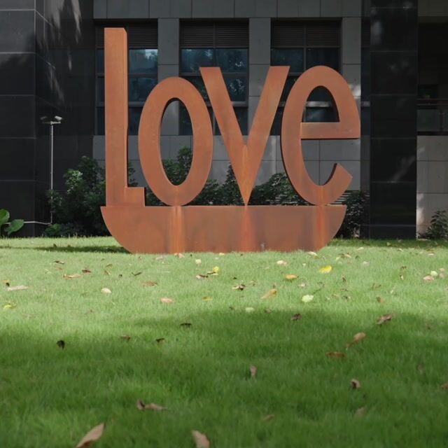 MaoPing Modern Art Corten Steel LOVE Letter Sculpture