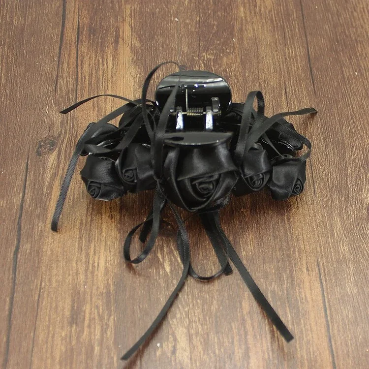 Korean White Black Large Hair Claws Elegant Ribbon Roses Hairpins Barrette Crab Hair Clips Headwear For Women Hair Accessories