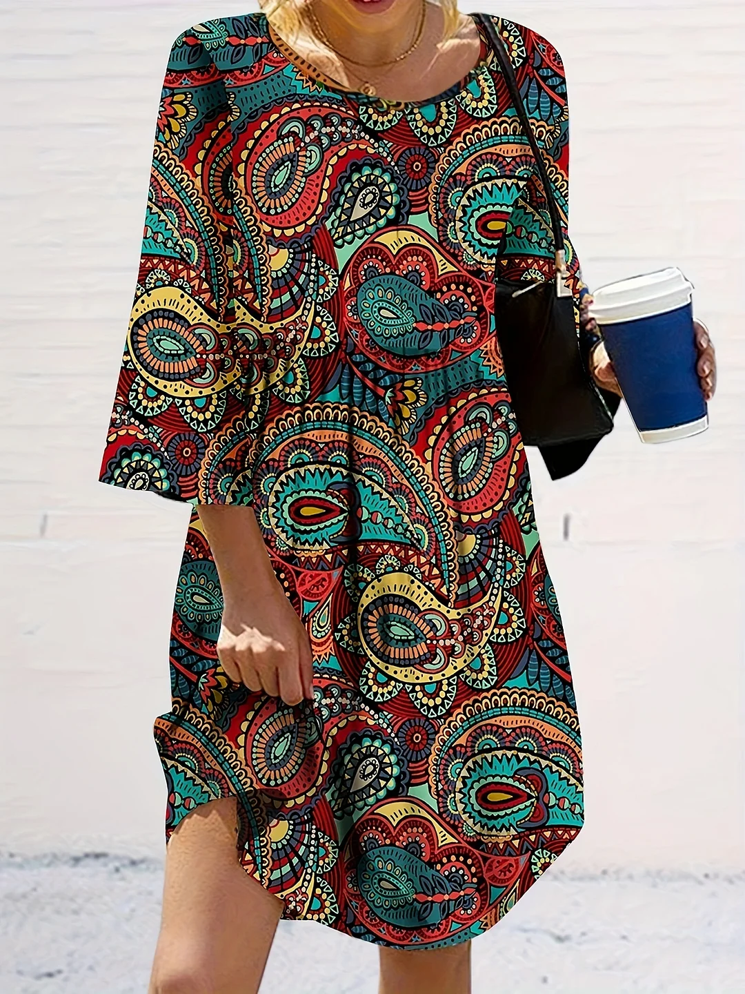 Style & Comfort for Mature Women Women's three-quarter sleeve V-neck printed dress