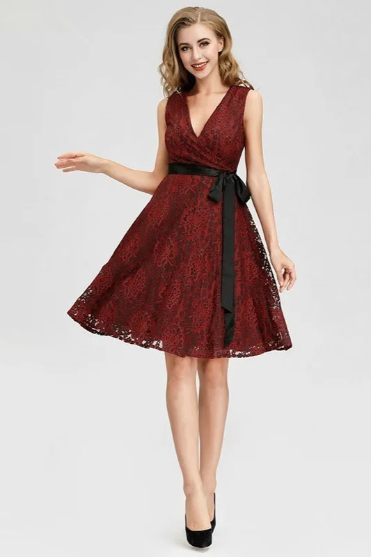 Lovely Burgundy Lace Dress V-Neck Short Homecoming Dress - lulusllly