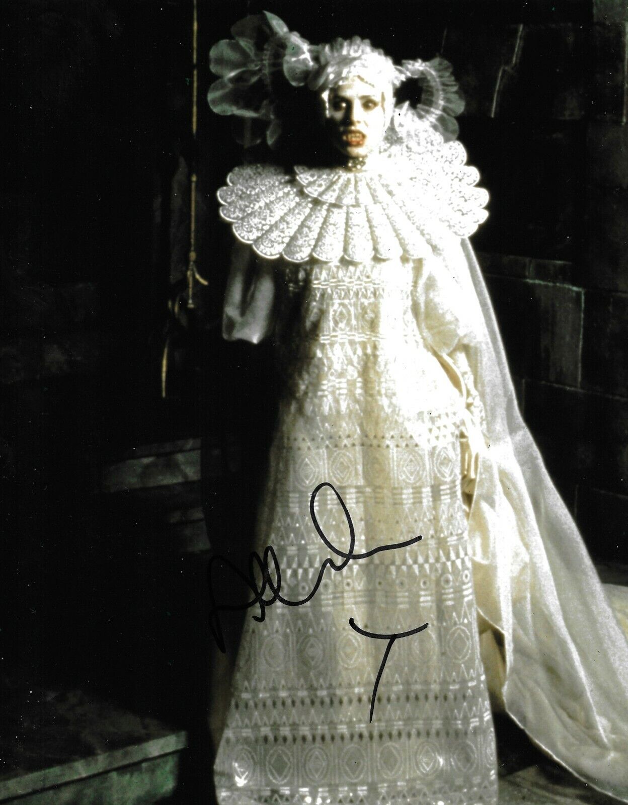 Sadie Frost Signed Bram Stokers Dracula 10x8 Photo Poster painting AFTAL