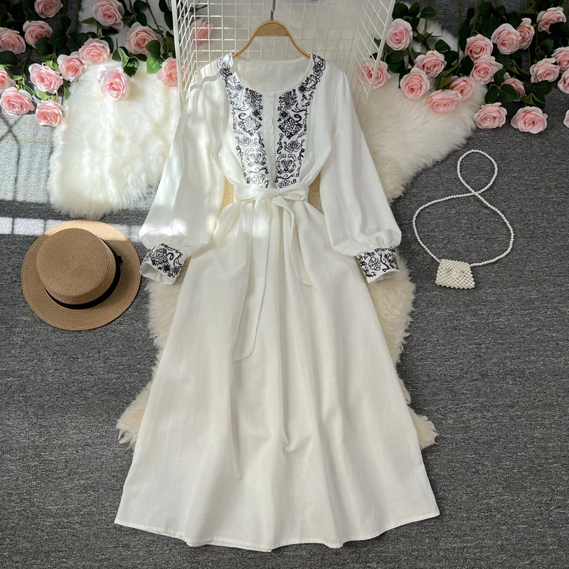 Churchf Churchf National Wind Heavy Industry Embroidery Retro Waist Cotton Linen Holiday Dress Female Straps Big Place Long Skirt