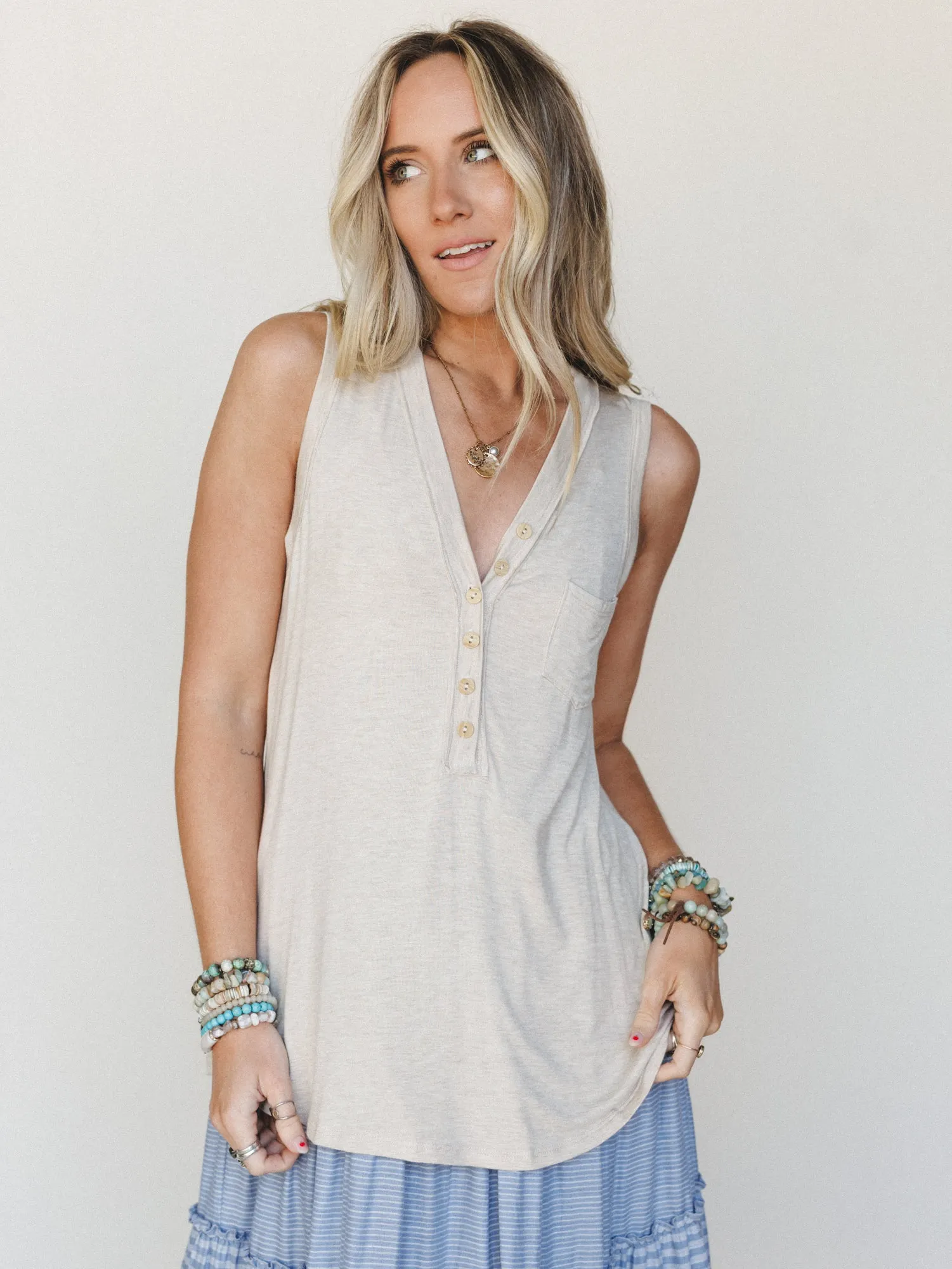 The Nest Shelli Henley Tank Top - Heather Oatmeal