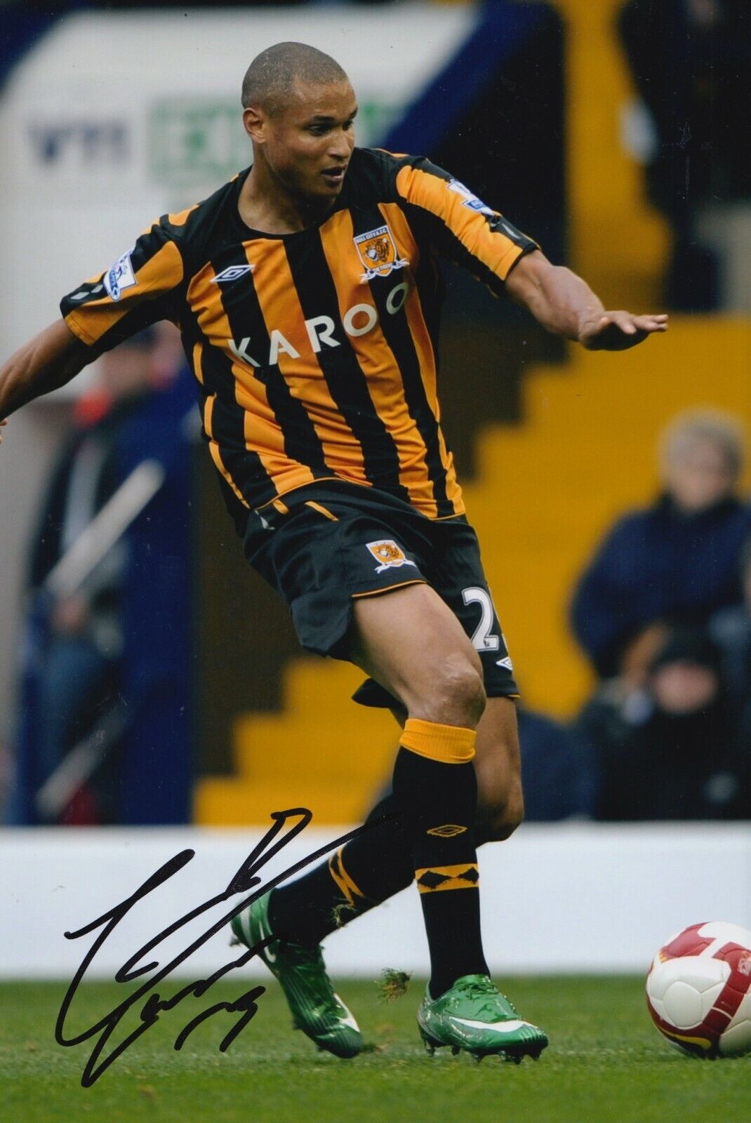 Daniel Cousin Hand Signed 12x8 Photo Poster painting - Hull City - Football Autograph.