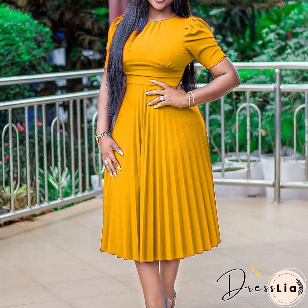 Short Sleeve Pleated Solid Color Plus Size Dress