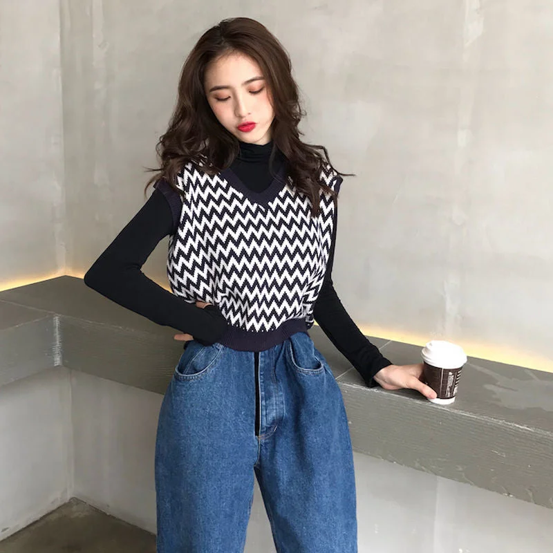 Sweater Vest Women Striped V-neck Leisure Fashion Spring Autumn Outwear Sleeveless Sweaters Korean Style All-match Loose Simple