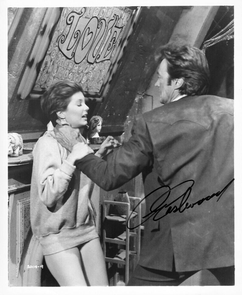 CLINT EASTWOOD signed COOGAN'S BLUFF 8x10 w/ VINTAGE 1968 STUDIO MOVIE STILL