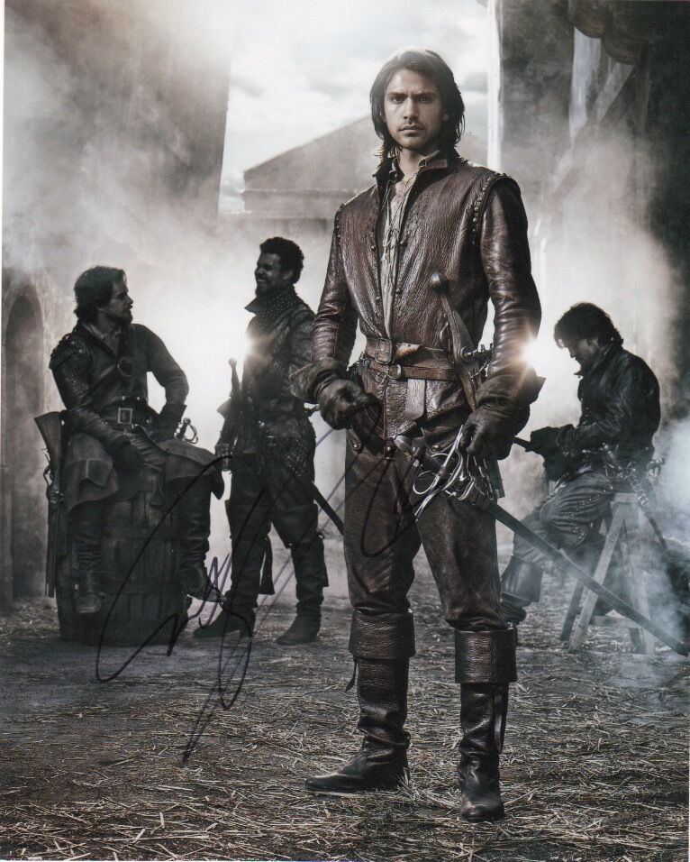 Luke Pasqualino Musketeers Autographed Signed 8x10 Photo Poster painting COA C